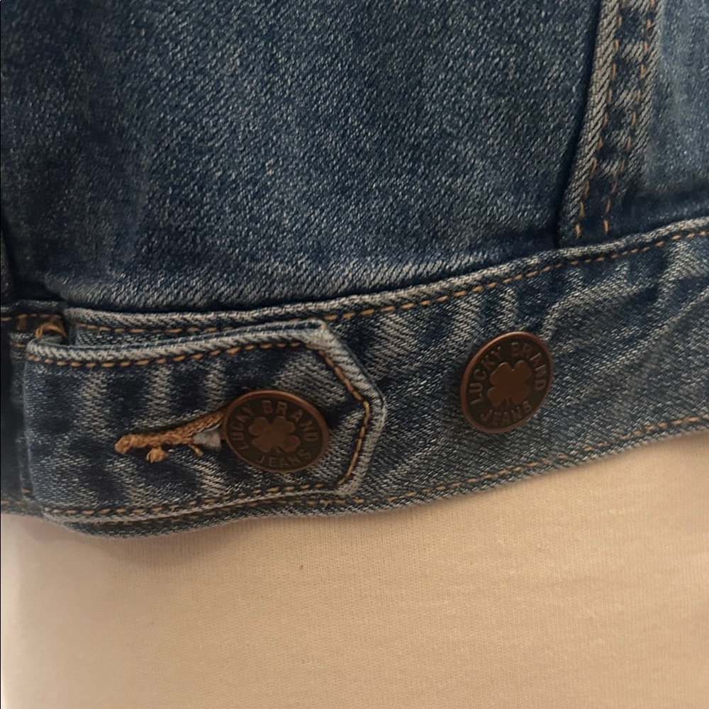 LUCKY BRAND🍀Classic Blue Denim Jacket Size Small💙 - Picture 5 of 15
